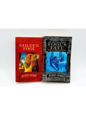 Golden Fool and Fool's Fate (The Tawny Man, Book 2, 3) Robin Hobb Paperback
